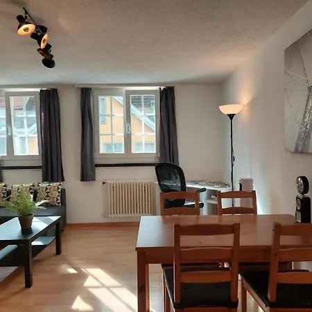 Global Citizen 5 アパート *